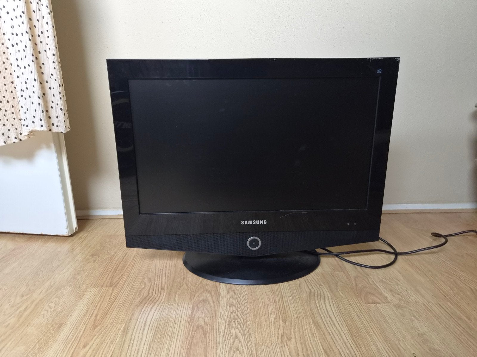 Samsung LCD tv. Televisie., Ophalen