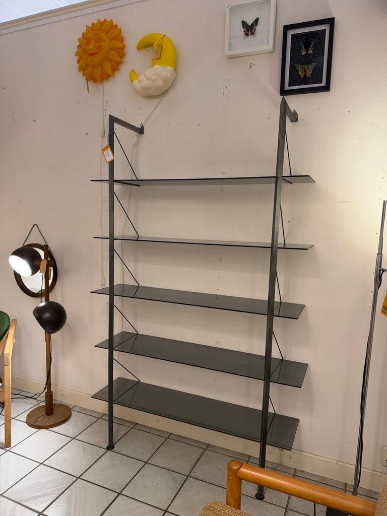 Vintage stelling / wandmeubel van rookglas en metaal, Ophalen, Gebruikt, X, X