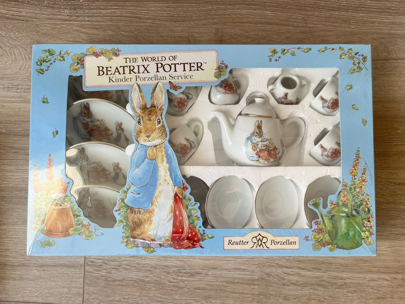 Beatrix Potter kinderservies Reutter Porzellan NIEUW IN DOOS, Ophalen of Verzenden, Nieuw, Porselein, Compleet servies