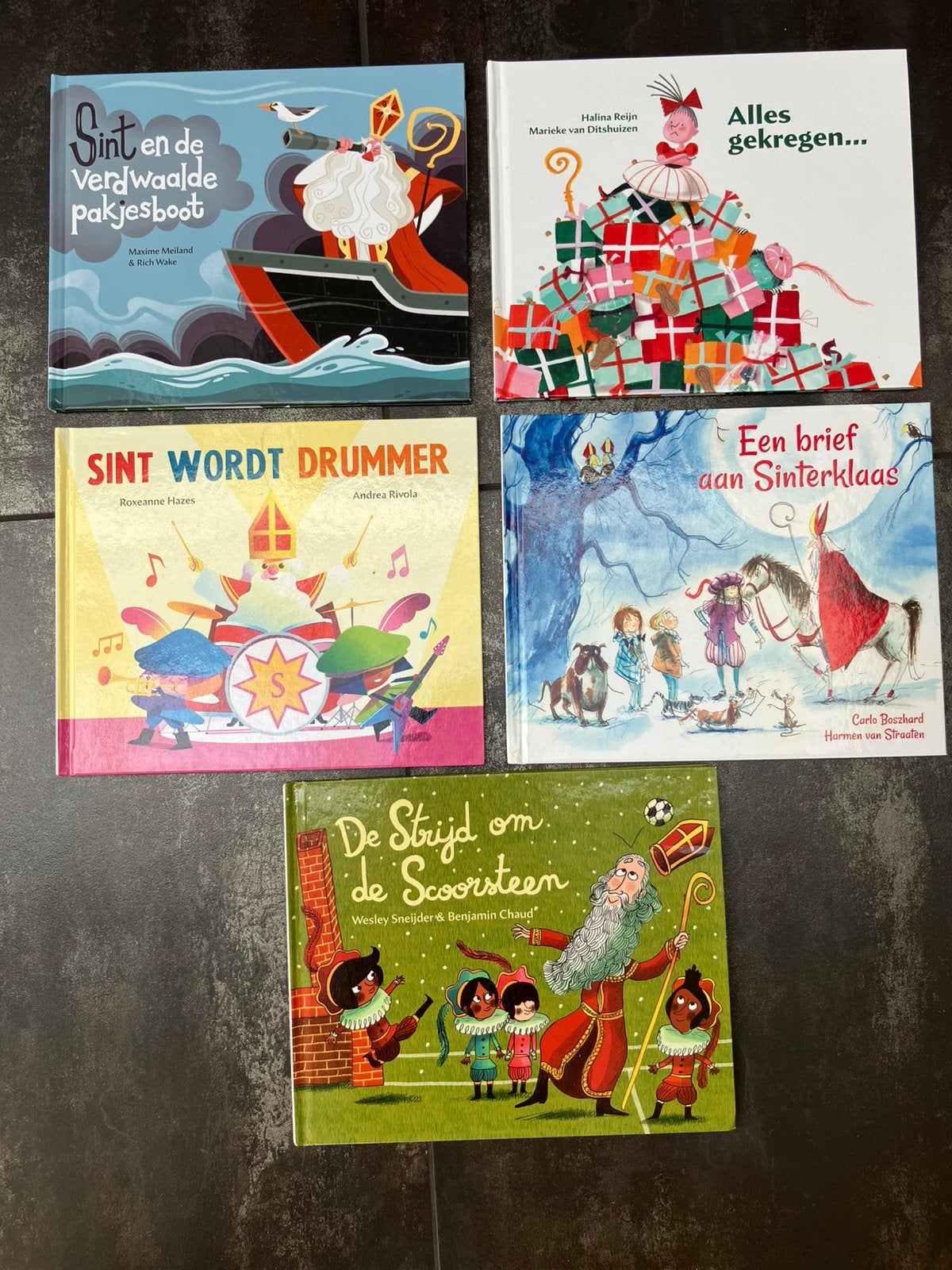 Super leuke Sinterklaasboeken (5x), Ophalen, Zo goed als nieuw