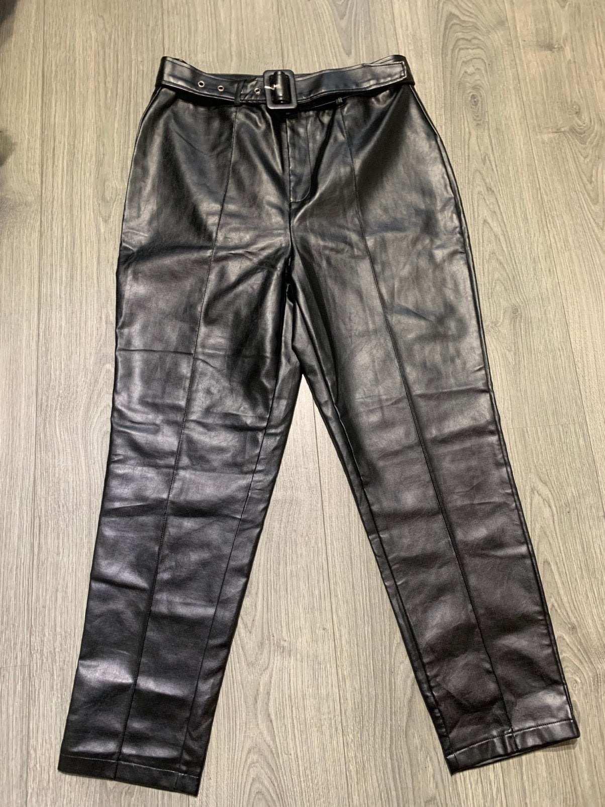 Miss Guided gave zwarte imitatie leren stretch broek maat 40, Kleding | Dames, Maat 38/40 (M), Zwart, Ophalen of Verzenden, Zo goed als nieuw