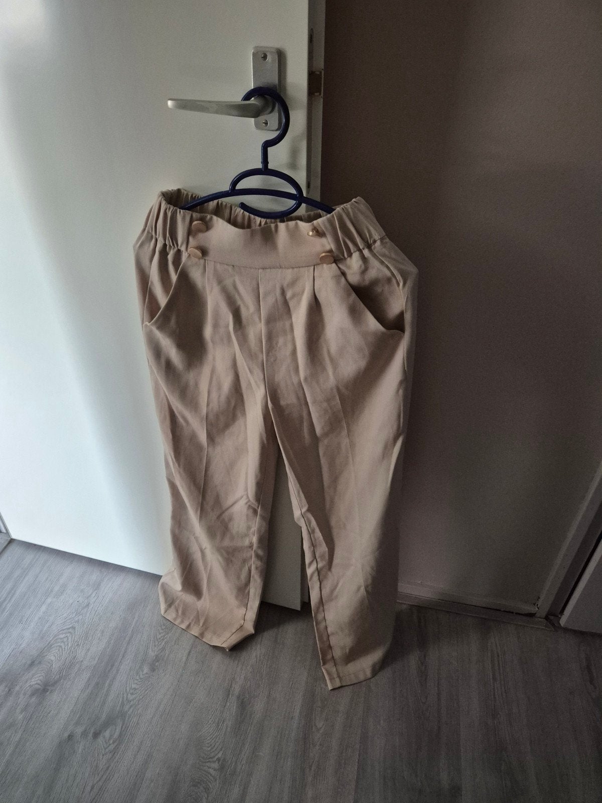 Comfortabele dames joggingbroek - Beige, Maat 38/40 (M), Beige, Ophalen of Verzenden, Zo goed als nieuw