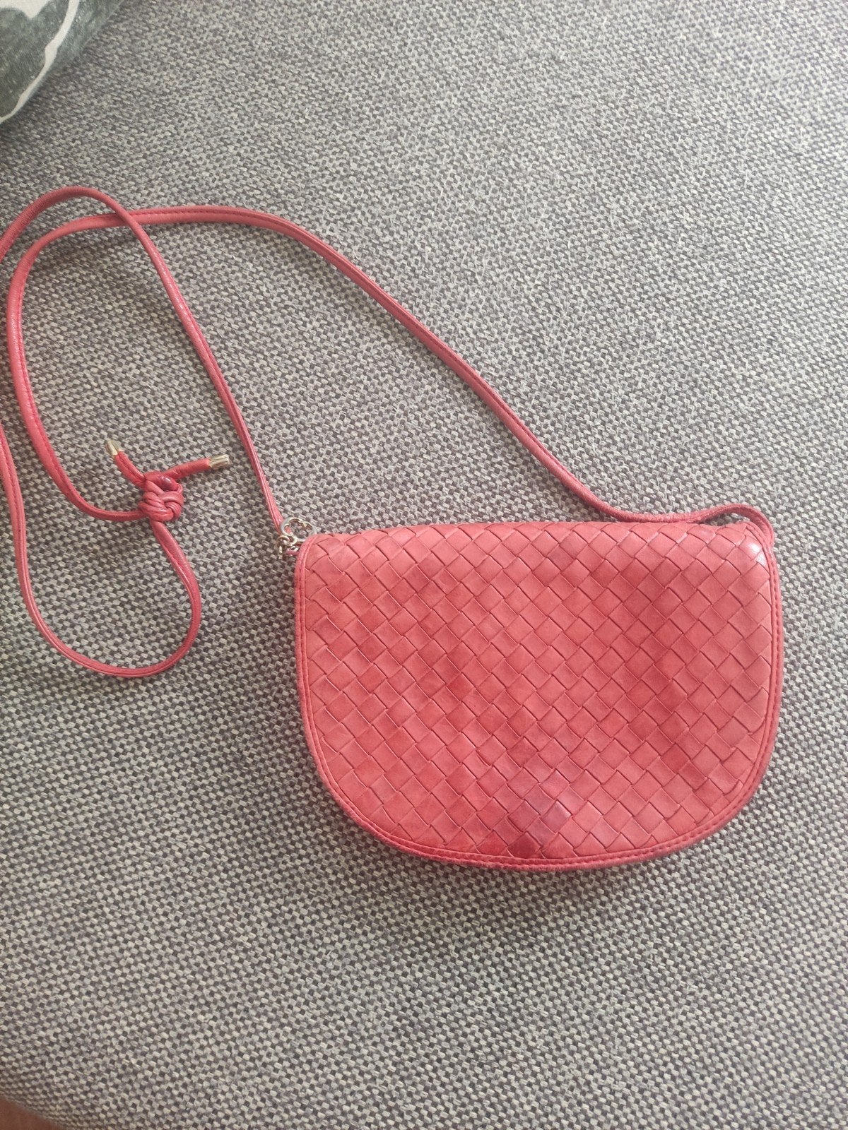 Cosci rood gevlochten schoudertasje - Hand Made in Italy, Sieraden, Tassen en Uiterlijk, Ophalen of Verzenden, Gebruikt, Rood