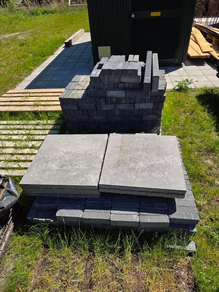 Betonstenen, waaltjes en betonbanden, Tuin en Terras, Tegels en Klinkers, Ophalen, Gebruikt, Klinkers, 10 m² of meer