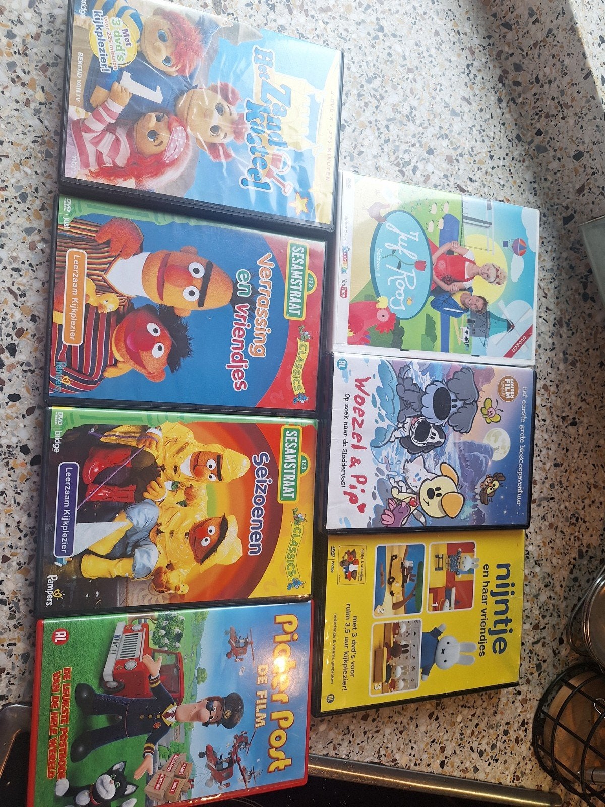 Grote collectie kinderdvd's: Sesamstraat, Nijntje, Woezel&, Gebruikt, Animatie, Alle leeftijden, Box/collectie