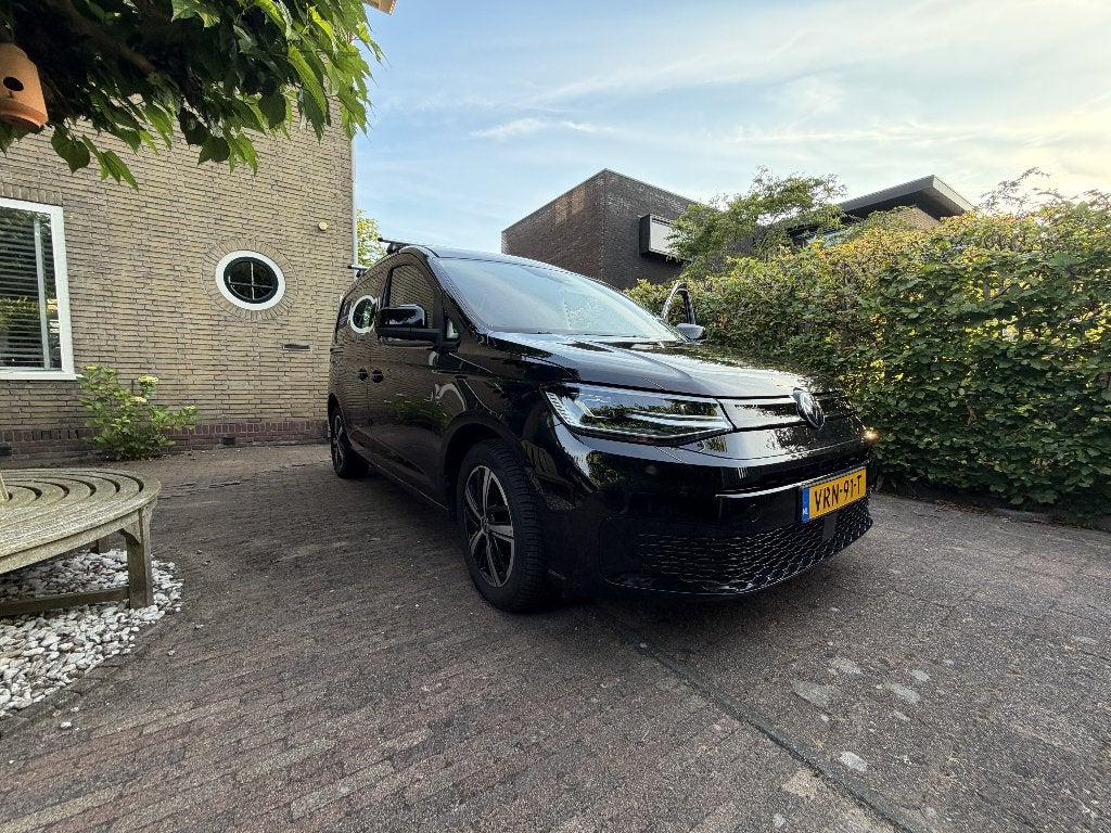 VW Caddy  exclusive 2.0 TDI  2022 Zwart Ex btw € 21495,-, Voorwielaandrijving, Stof, 74 pk, 4 cilinders