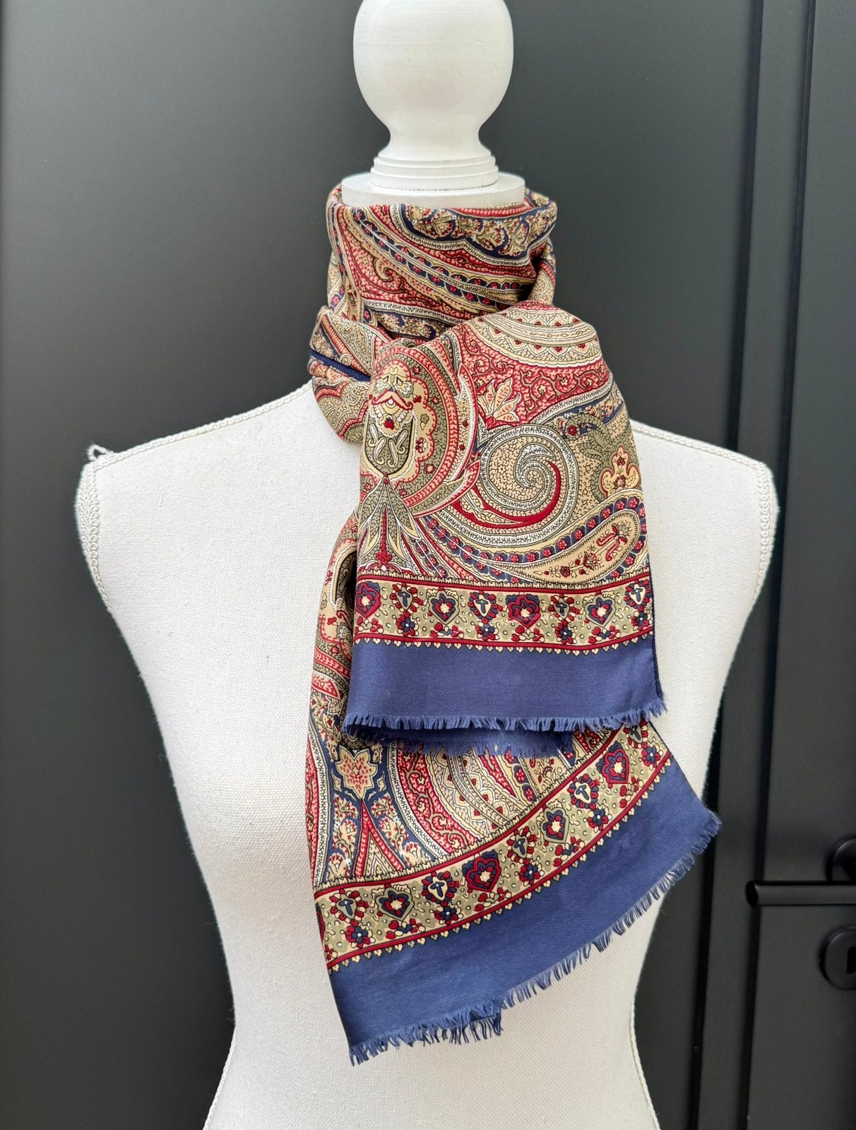 Vintage Paisley tweezijdig te dragen zijden en wol sjaal, Ophalen of Verzenden, Zo goed als nieuw, Maat 46/48 (XL) of groter, Sjaal
