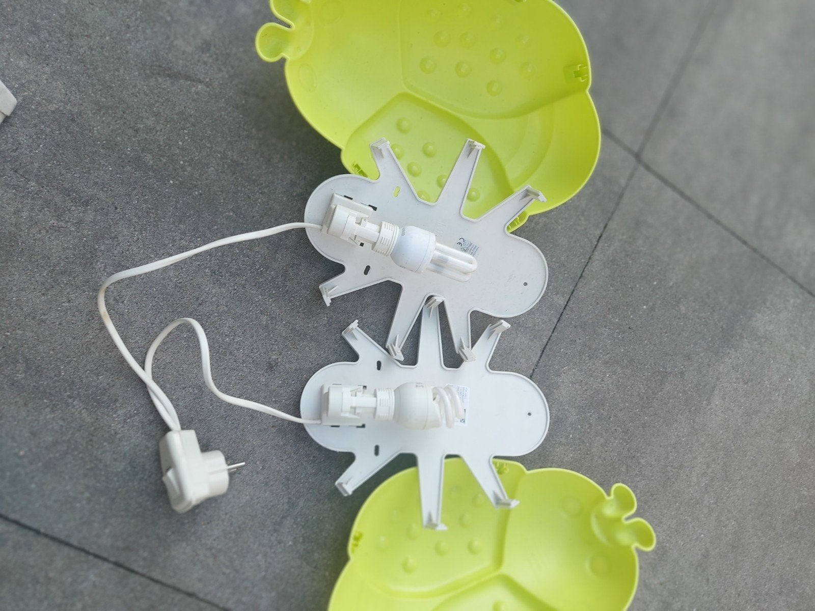 Leuke kinder kamer lampjes - Groene lieveheersbeestjes, Gebruikt, Ophalen of Verzenden, Ophangbaar, Lamp