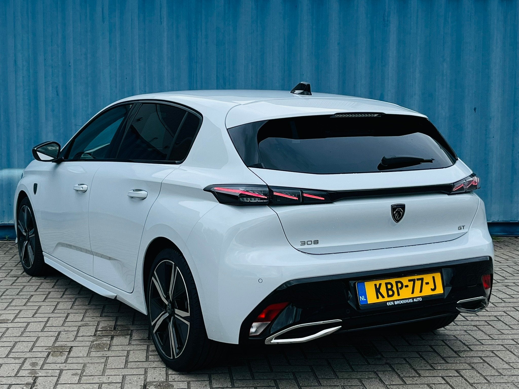 Peugeot 308 1.2 PURETECH 130PK 5-DRS GT AUTOMAAT, Auto's, Gebruikt, Automatische klimaatregeling, Overige brandstoffen, Wit