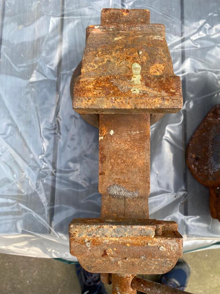 Bankschroef, Doe-het-zelf en Verbouw, Gereedschap | Handgereedschap, Ophalen of Verzenden, Gebruikt