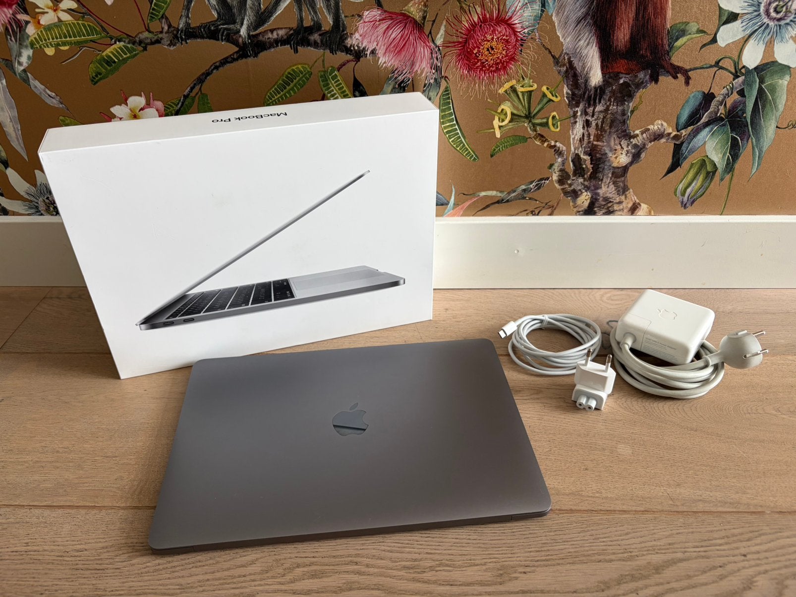 Apple Macbook Pro 2017 - Zeer nette staat, lage laadcycli, Computers en Software, Apple Macbooks, MacBook Pro, Gebruikt, 256 GB