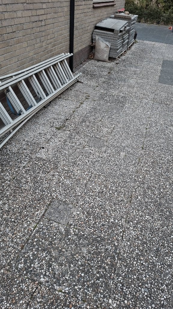 GRATIS Grint tegels, Tuin en Terras, Tegels en Klinkers, Ophalen, Gebruikt, Beton, Terrastegels