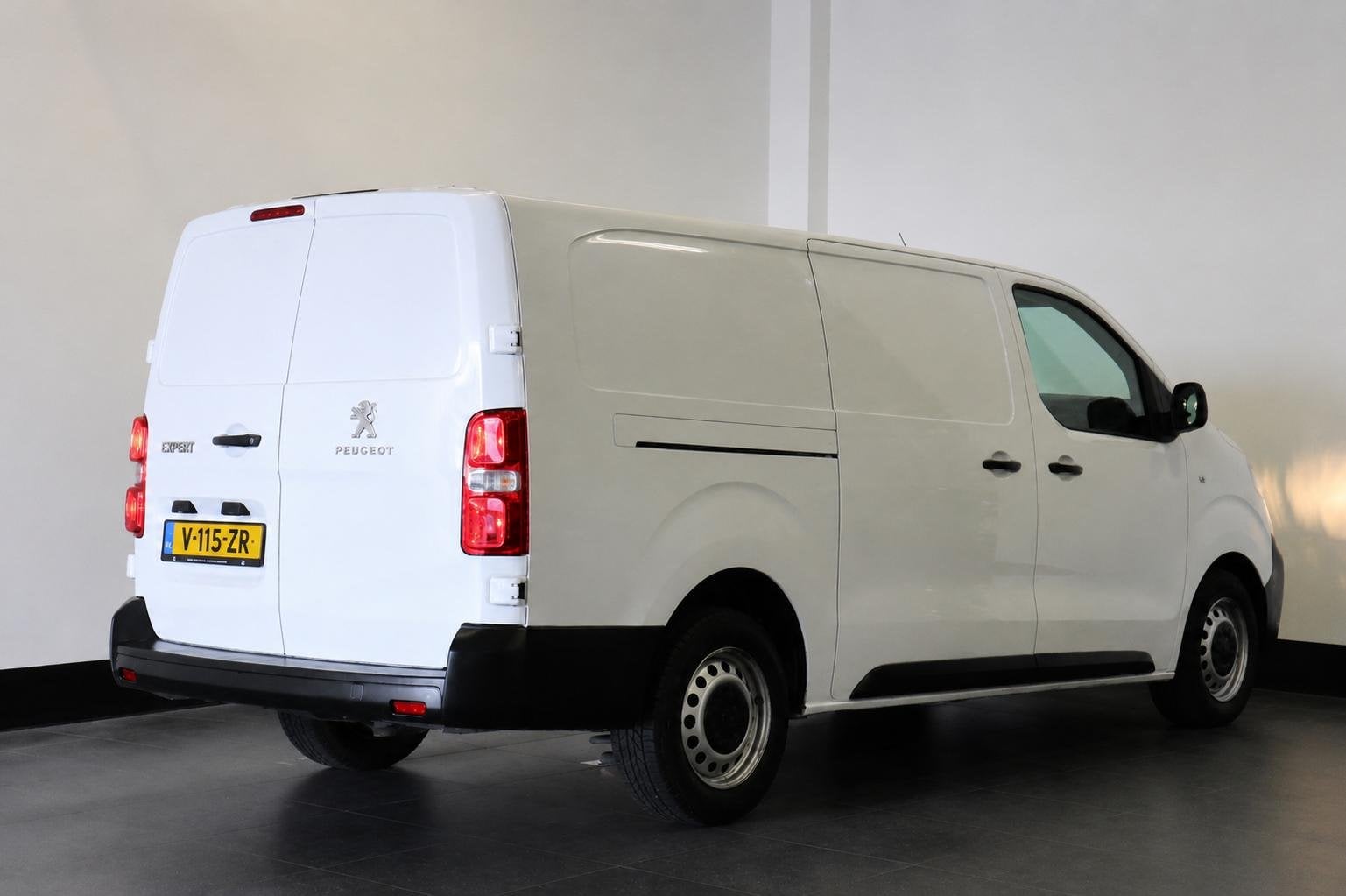 Peugeot Expert 2.0 BlueHDI 120PK L3 EURO 6 - Airco - Cruise, Voorwielaandrijving, Dealer onderhouden, Stof, Gebruikt