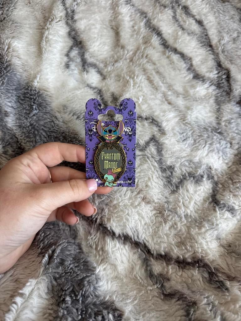 Disney Stitch Phantom Manor Pin - Nieuw, Verzamelen, Disney, Ophalen of Verzenden, Overige figuren, Nieuw, Overige typen