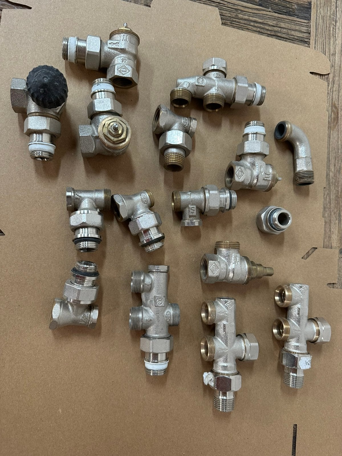 Diverse radiator aansluitmateriaal, Pvc, Overige typen, Ophalen of Verzenden, Zo goed als nieuw