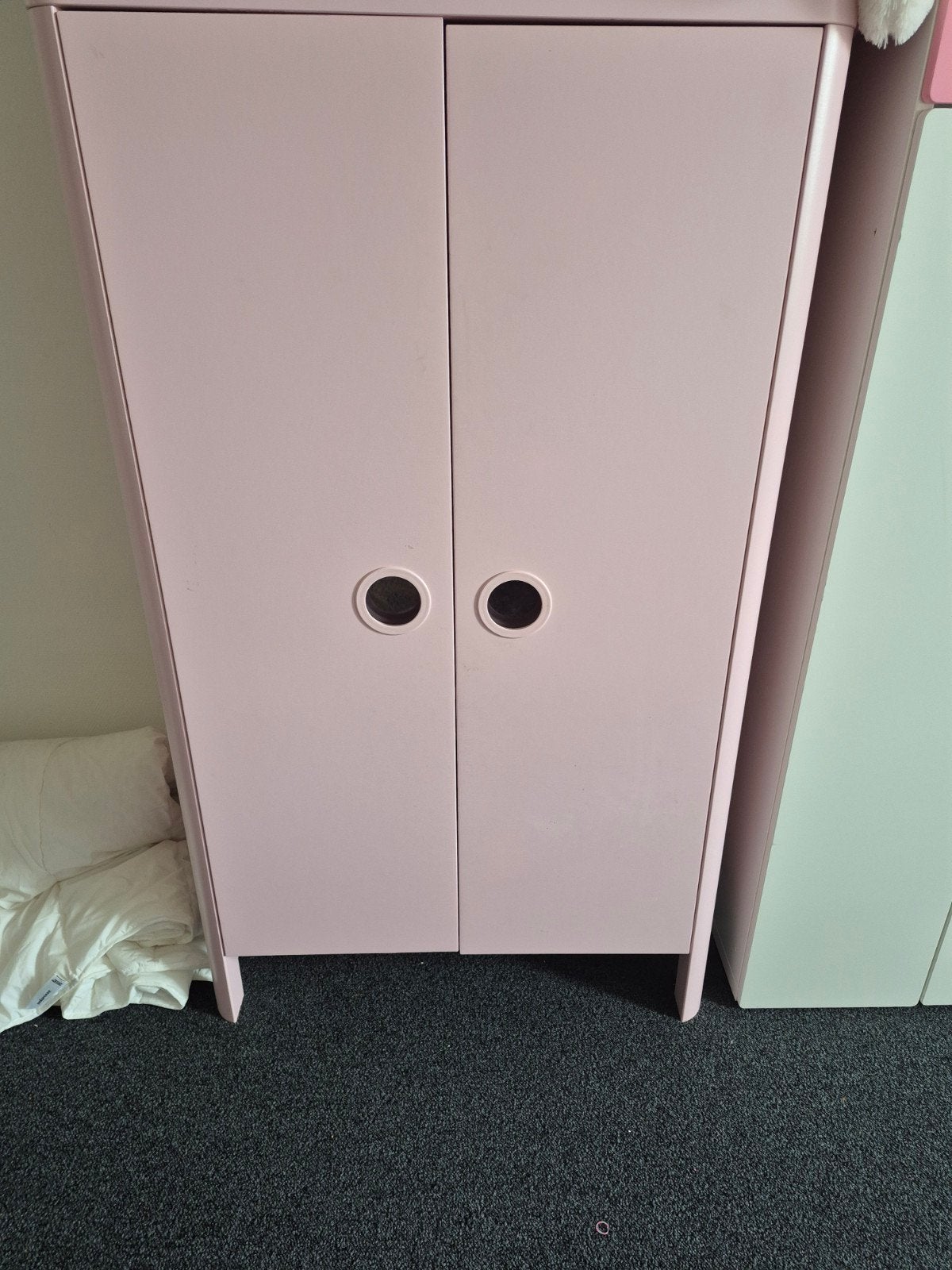 Roze kledingkast voor kinderkamer, Met deur(en), Gebruikt, Kinderkamer, 150 tot 200 cm