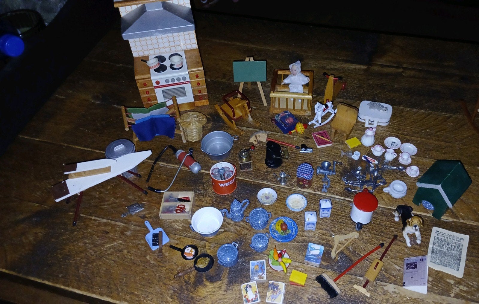 Grote lot poppenhuis spullen o.a bodo, Ophalen of Verzenden, Gebruikt, Poppenhuis