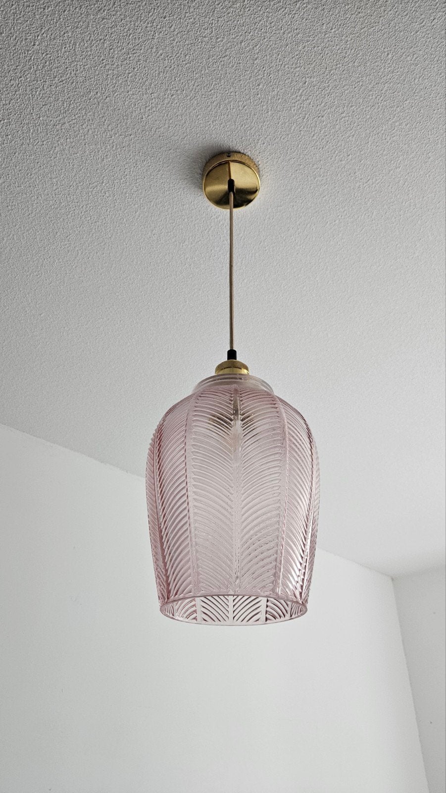 Roze glazen hanglamp goud E27 20x34 cm – zo goed als nieuw, Zo goed als nieuw, Glas, Modern, vintage, retro, design, E27 (groot)
