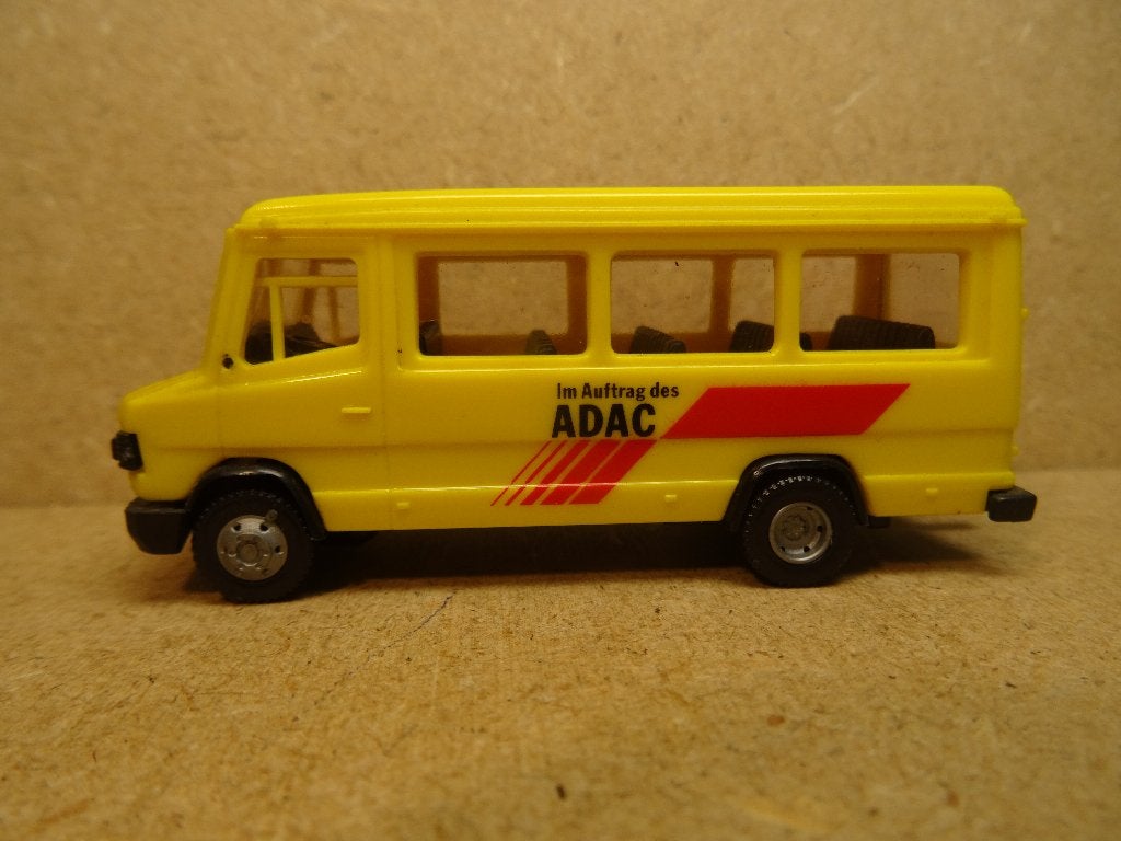 PRALINÉ 1/87, MERCEDES 507D, P-Bus " ADAC ", Zie Foto`s, Ophalen of Verzenden, Zo goed als nieuw, Bus of Vrachtwagen, Overige merken