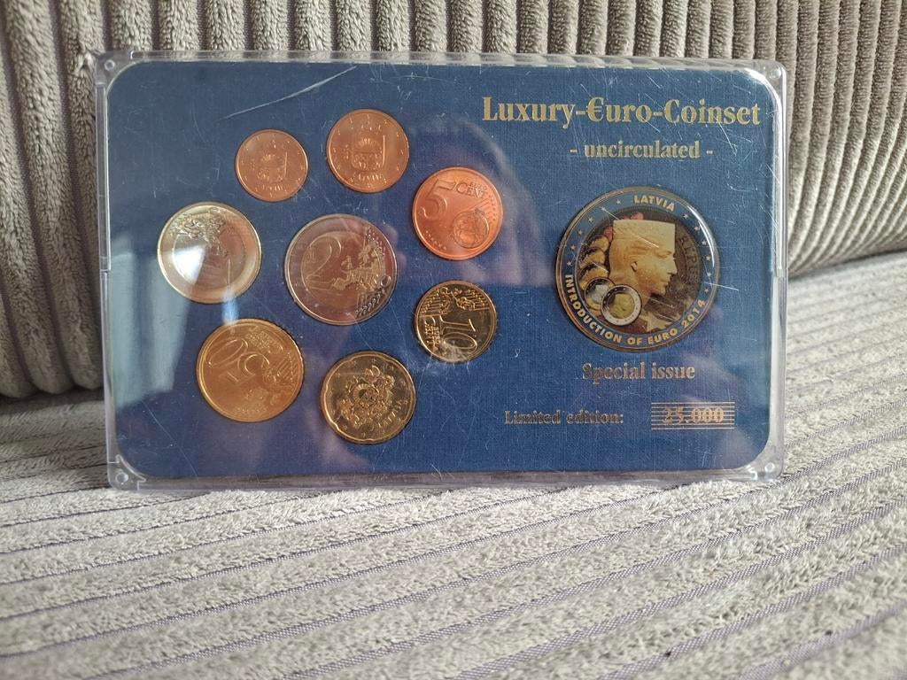 2 coin sets, Ophalen of Verzenden