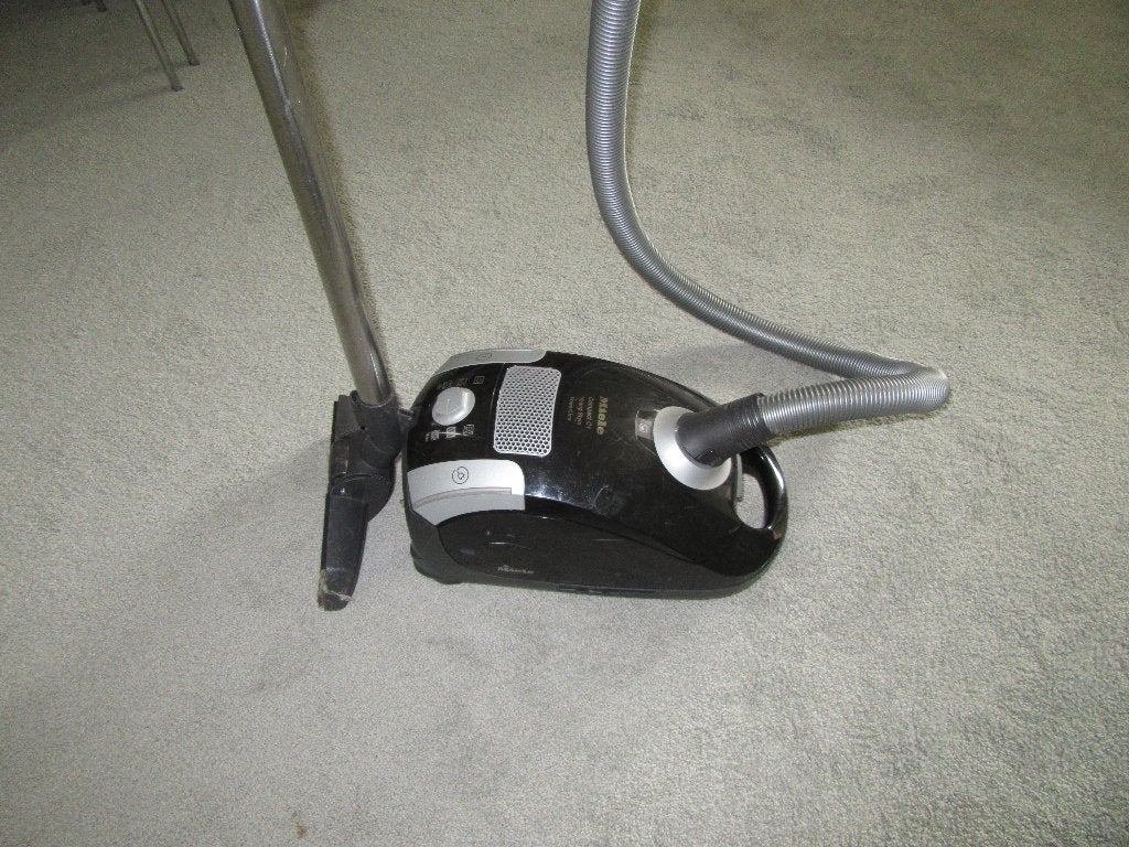 miele stofzuiger, Witgoed en Apparatuur, Inclusief accessoires, Gebruikt, Miele, Sledestofzuiger