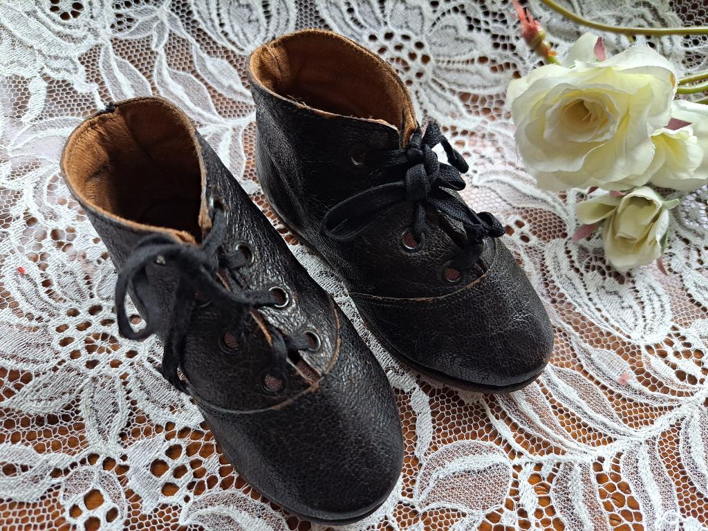 Antieke Victoriaanse Kinder of Poppenschoen, Ophalen of Verzenden, Gebruikt, Accessoires