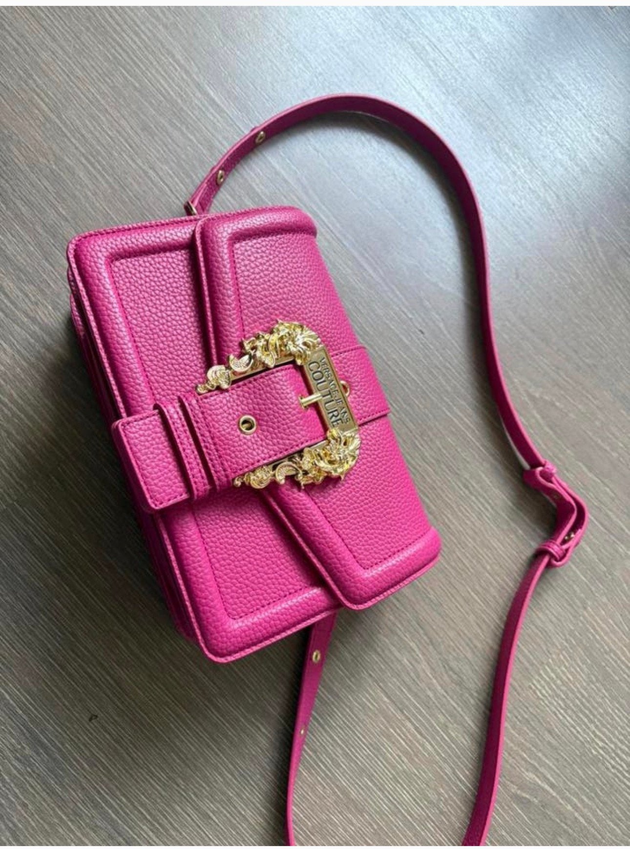 Versace tas, Sieraden, Tassen en Uiterlijk, Tassen | Damestassen, Ophalen, Nieuw, Zwart, Schoudertasje