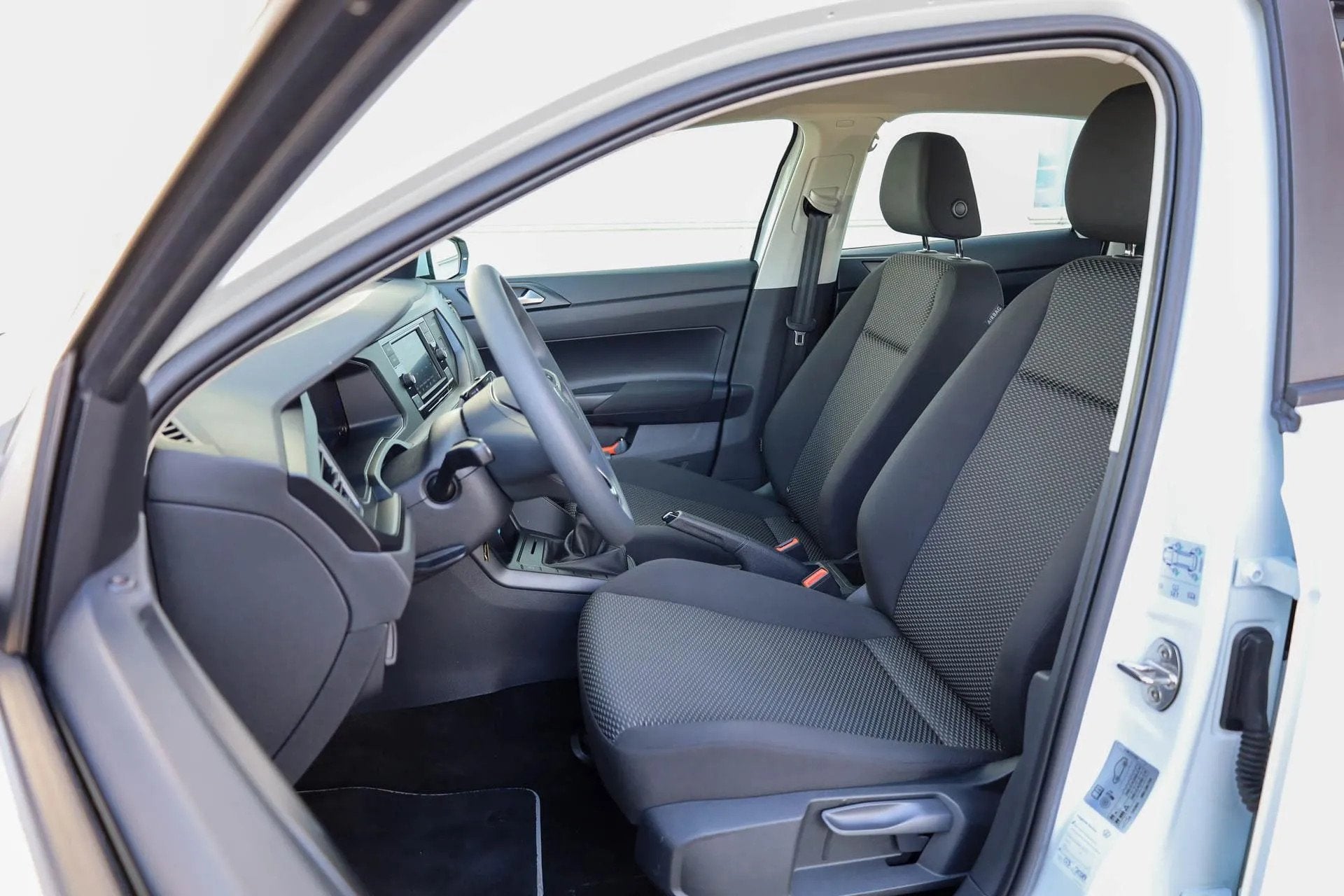 Volkswagen Polo 1.0 MPI 80pk Polo (bj 2022), Private lease, Wit, Start-stop-systeem, Bedrijf