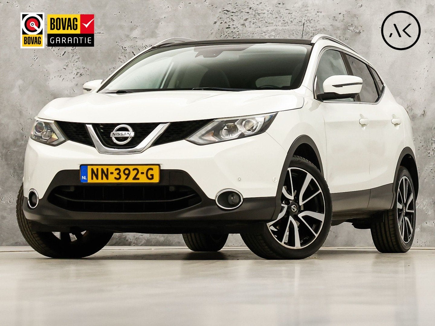 Nissan QASHQAI 1.2 Tekna (PANORAMADAK, NAVIGATIE, 360 CAMERA
