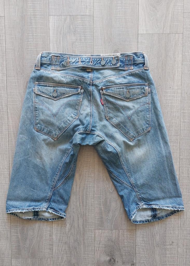 Vintage Levis Engineered twist buckle back shorts jorts M, Blauw, Ophalen of Verzenden, W30 - W32 (confectie 38/40), Gedragen