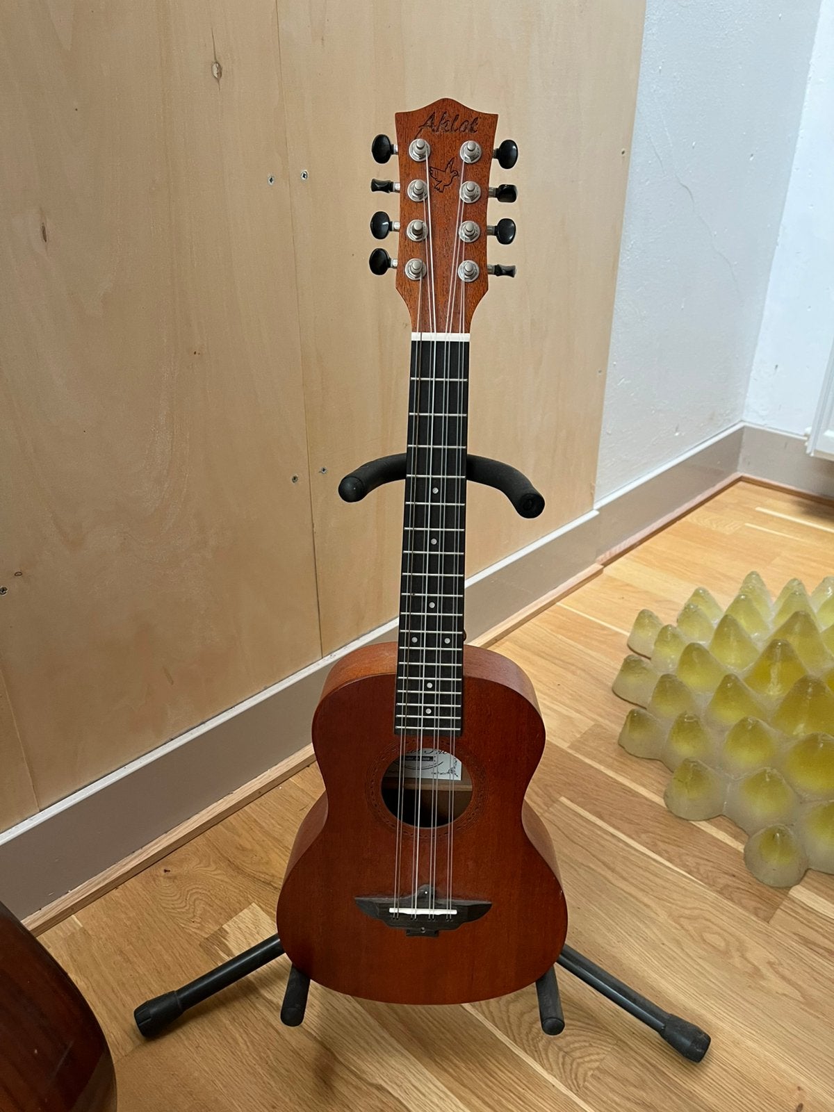 Dubbelsnarige ukelele. Volle klank. Tenor., Muziek en Instrumenten, Snaarinstrumenten | Overige, Ophalen of Verzenden, Zo goed als nieuw
