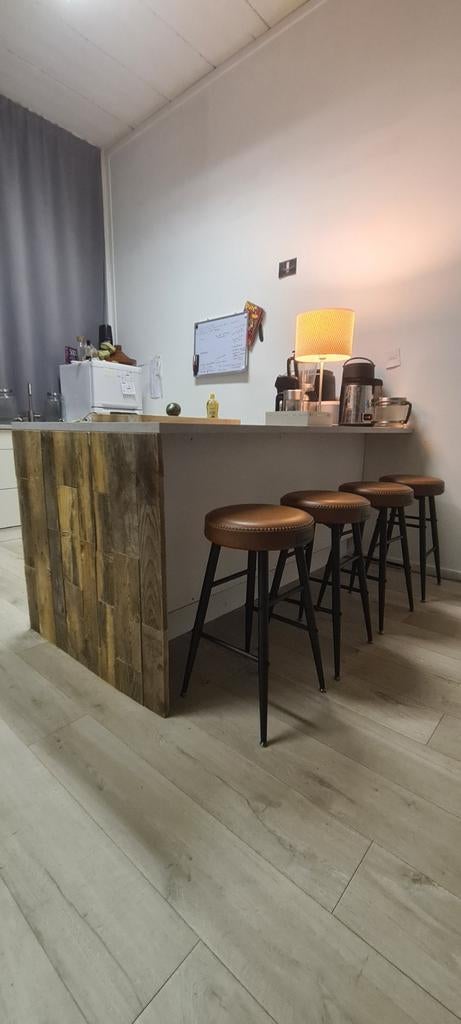 Kookeiland met bar ZGAN - NIEUW BLAD (stone look), Ophalen, Zo goed als nieuw, Inclusief barstoelen