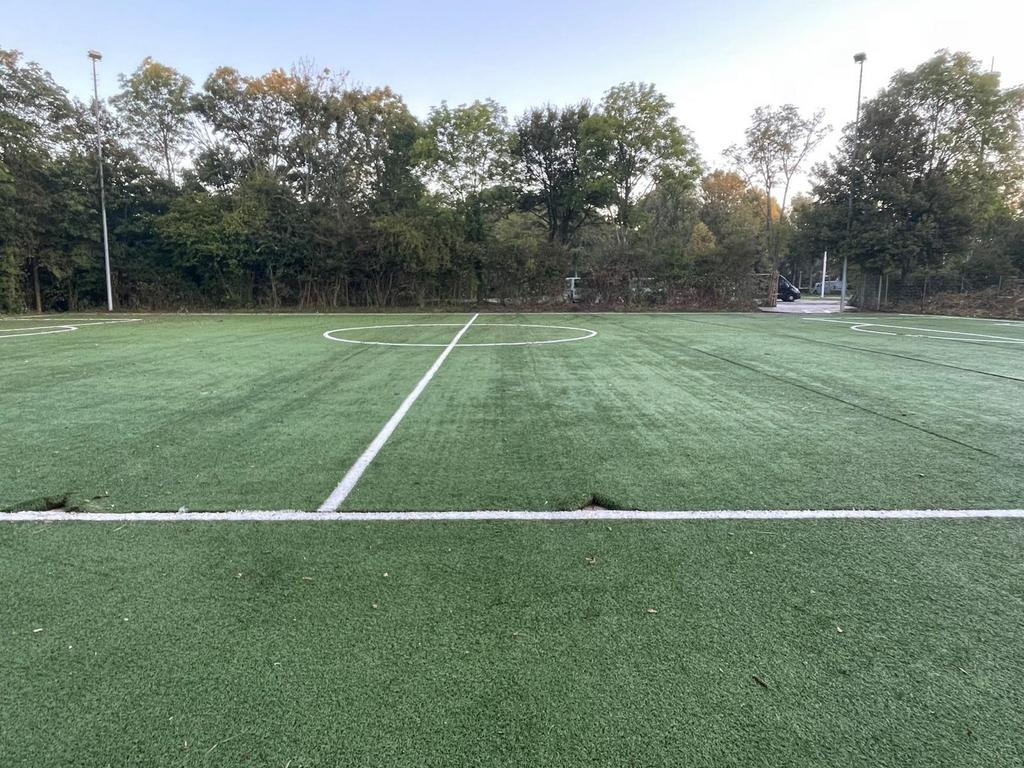 Compleet Mini Voetbalveld (41m x 45m) 1860m2 €12000,-, Tuin en Terras, Gras en Kunstgras, Ophalen, Kunstgras, Zo goed als nieuw