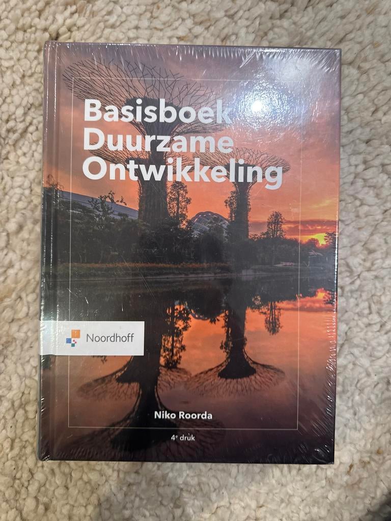 Dr. Niko Roorda - Basisboek duurzame ontwikkeling, Ophalen of Verzenden, Zo goed als nieuw, Dr. Niko Roorda