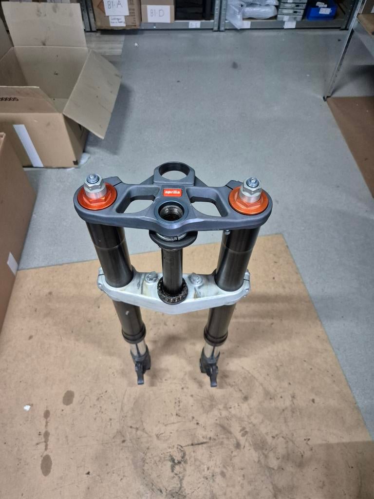 Voorvork Aprilia RSV1000R 2004-2006 gen2, Gebruikt, Aprilia, Aprilia, Ophalen of Verzenden