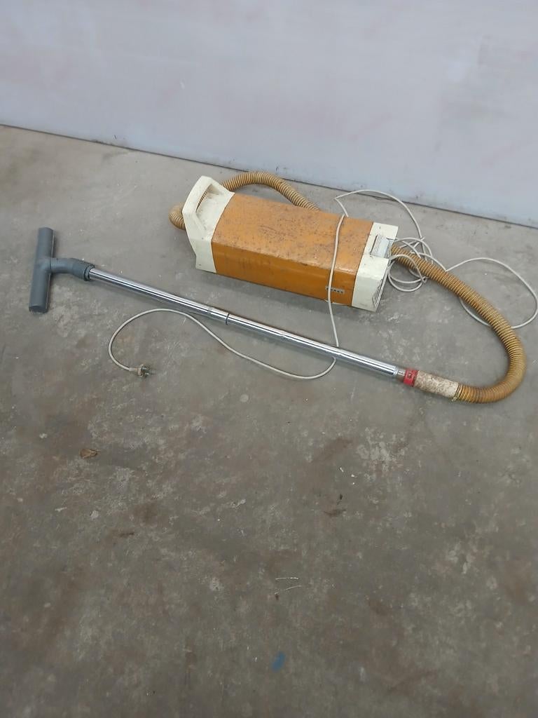 Erres Antieke Stofzuiger met Stoffenzak en Dyson per stuk, Witgoed en Apparatuur, Ophalen of Verzenden, Gebruikt, Stofzak, Stofzuiger