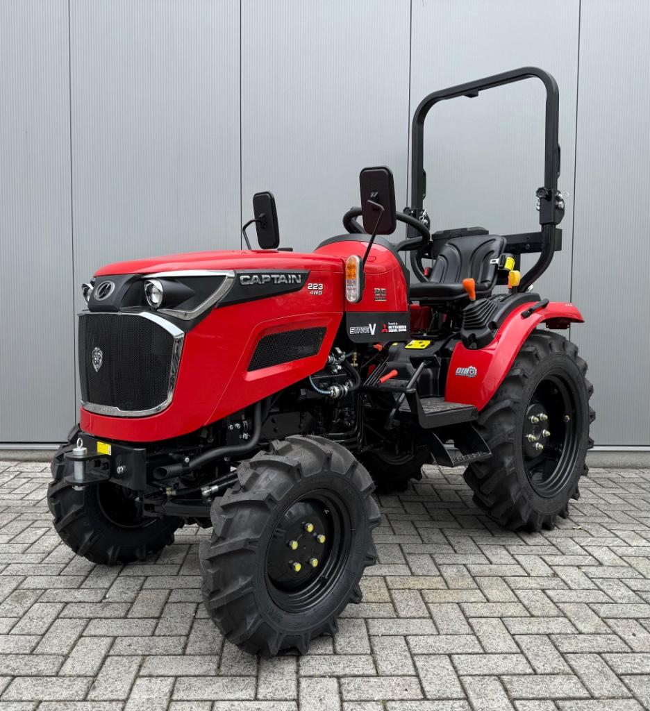Captain 223 4WD minitrekker - 21pk - 3jr garantie - Compact, Zakelijke goederen, Agrarisch | Tractoren, Gebruikt, Tot 2500, Tot 80 Pk