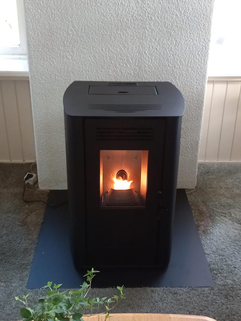 Pelletkachelonderhoud en schoorsteenvegen, Huis en Inrichting, Kachels, Ophalen, Nieuw, Overige brandstoffen, Pelletkachel