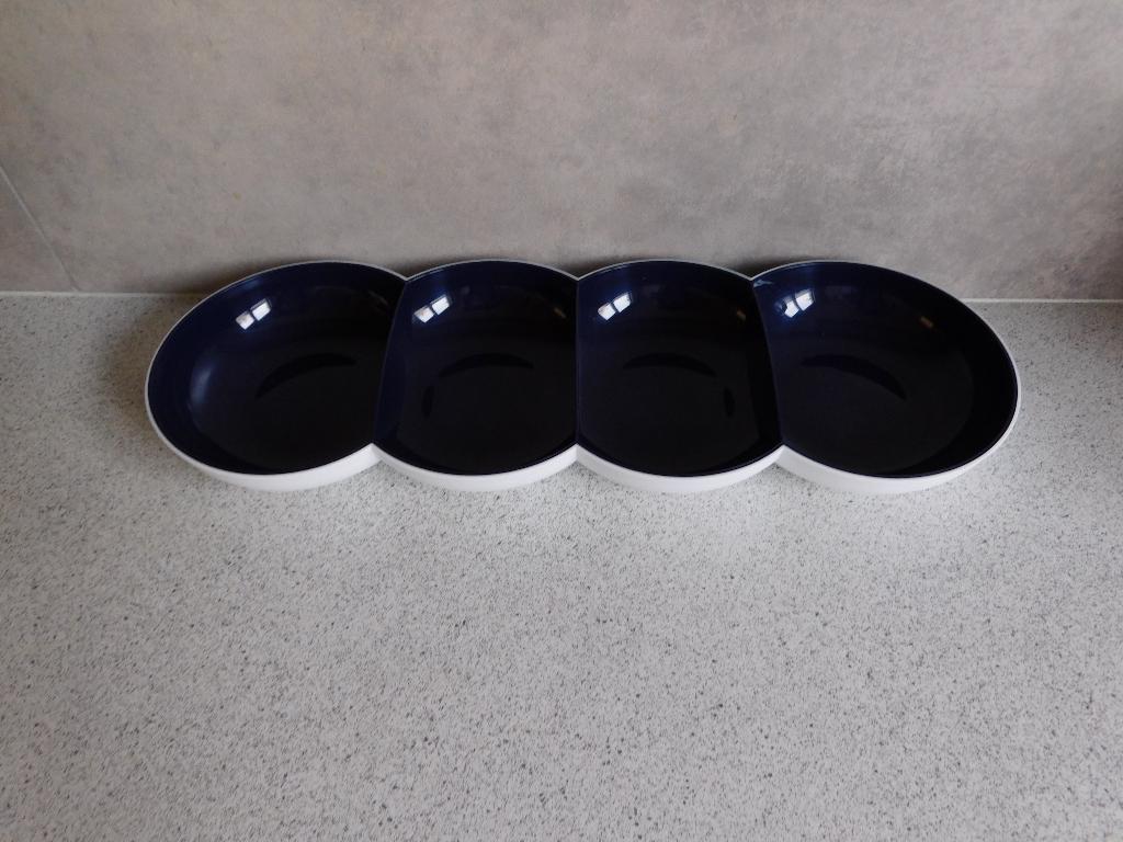 Tupperware Allegra Tapas Schaal Wit Indigo, Ophalen of Verzenden, Zo goed als nieuw, Blauw, Schaal