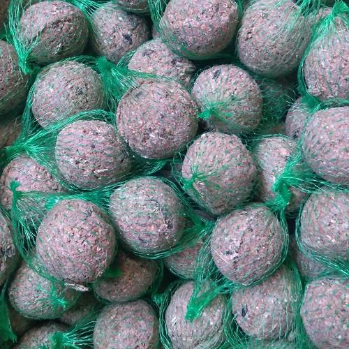 Mezenbol met net 100 stuks - Buitenvogelvoer, Dieren en Toebehoren, Dierenvoeding, Vogel, Ophalen of Verzenden