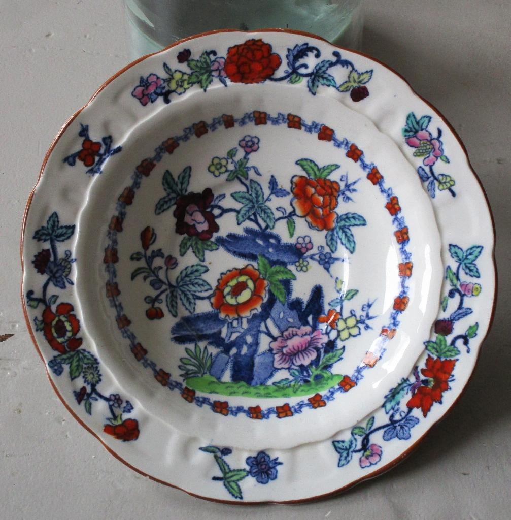zeer oud engels schaaltje; pompadour, booths,, Antiek en Kunst, Antiek | Servies los, Ophalen of Verzenden