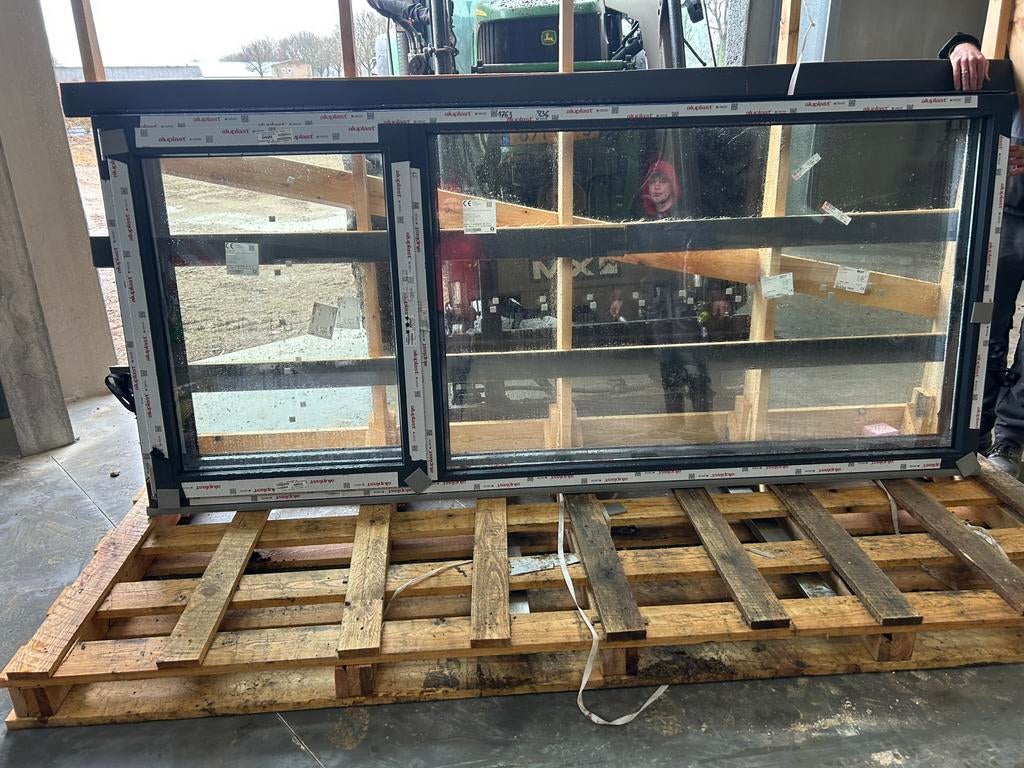 Kunststofkozijn 2 stuks antraciet 2 zijdig met glas hr++, Ophalen of Verzenden, Zo goed als nieuw, Kunststof, Raamkozijn