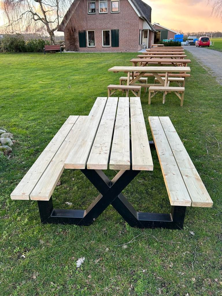 Tuintafel met metalen frame, Tuin en Terras, Picknicktafels, Ophalen of Verzenden, Nieuw, Vierkant, Staal