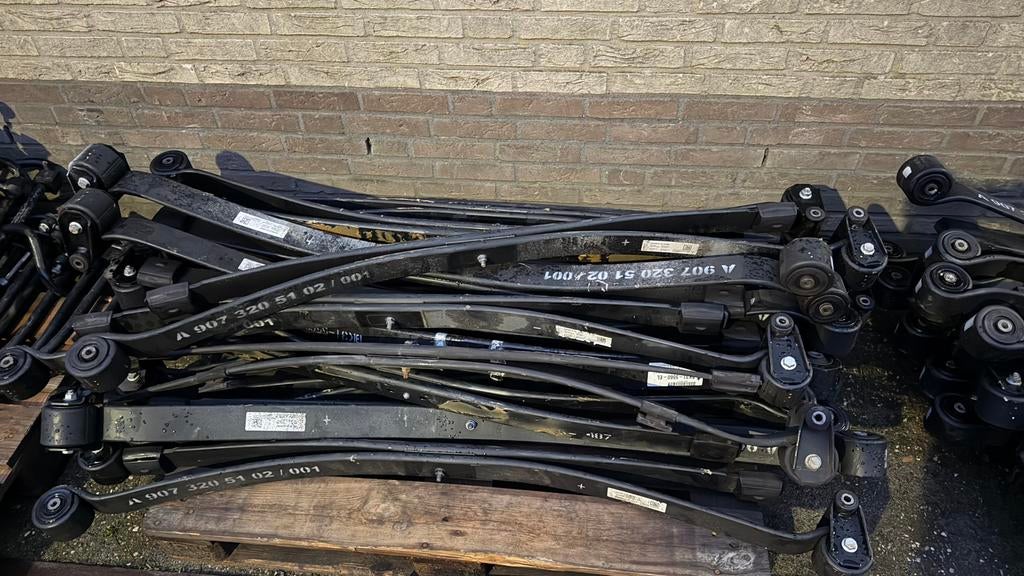 Verzwaarde bladveren mercedes sprinter 907 A9073205102, Ophalen, Nieuw, Mercedes-Benz