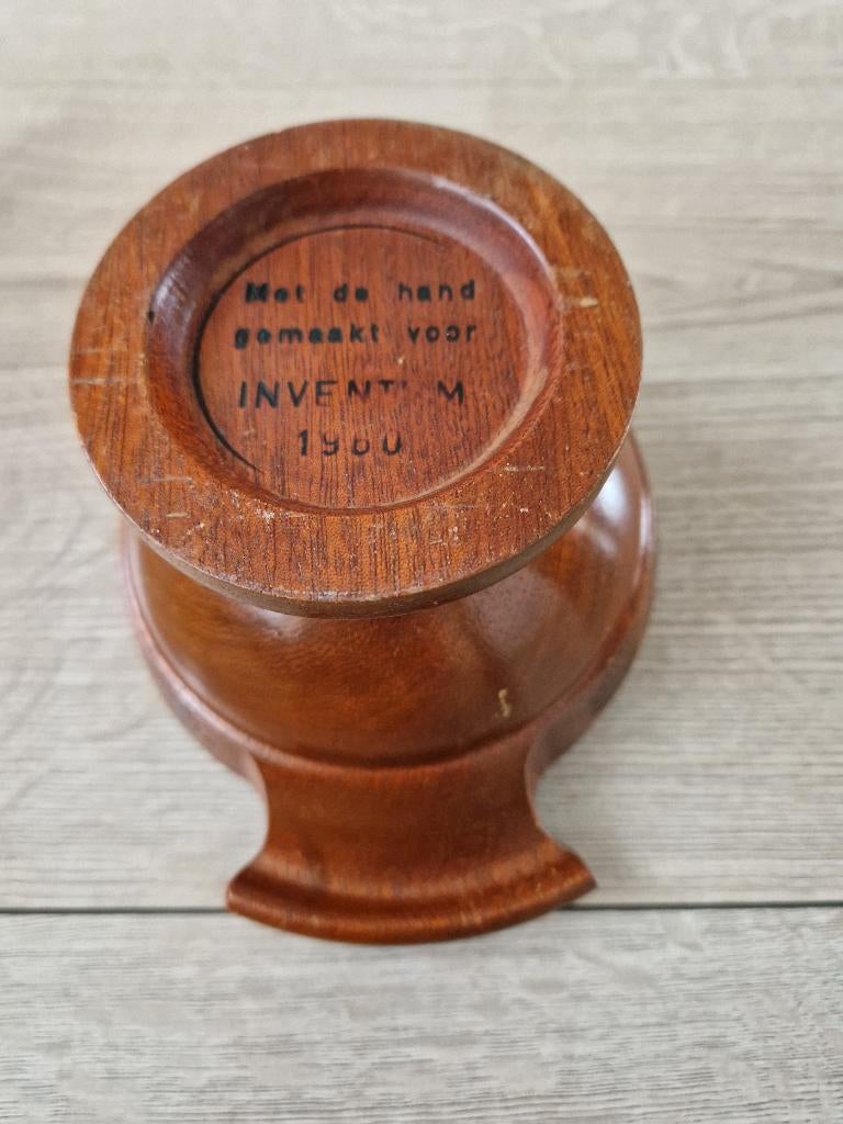 Houten kom INVENTUM: hand gemaakt voor Inventum 1960, Antiek en Kunst, Antiek | Servies los, Ophalen