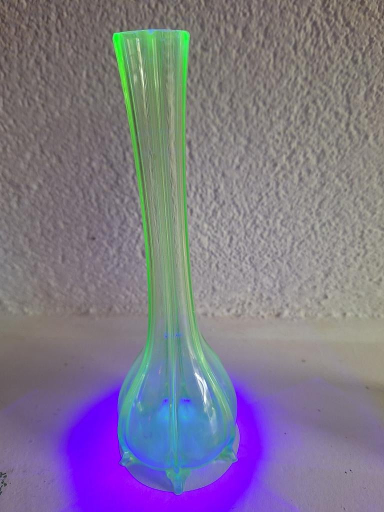 2 Art Deco Uraniumglas Solifleurs - Annagroen, Ophalen of Verzenden