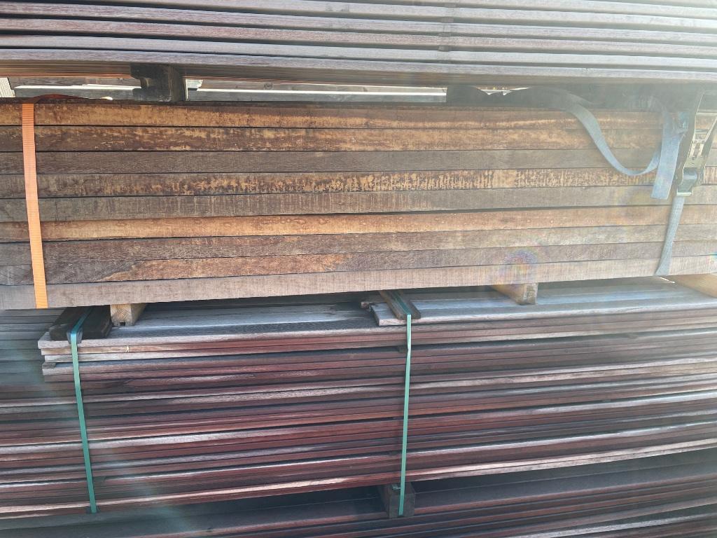 Azobe tuinpalen  3,20€ per meter  250 cm lang UITVERKOCHT, Ophalen, Palen, Nieuw, Hardhout