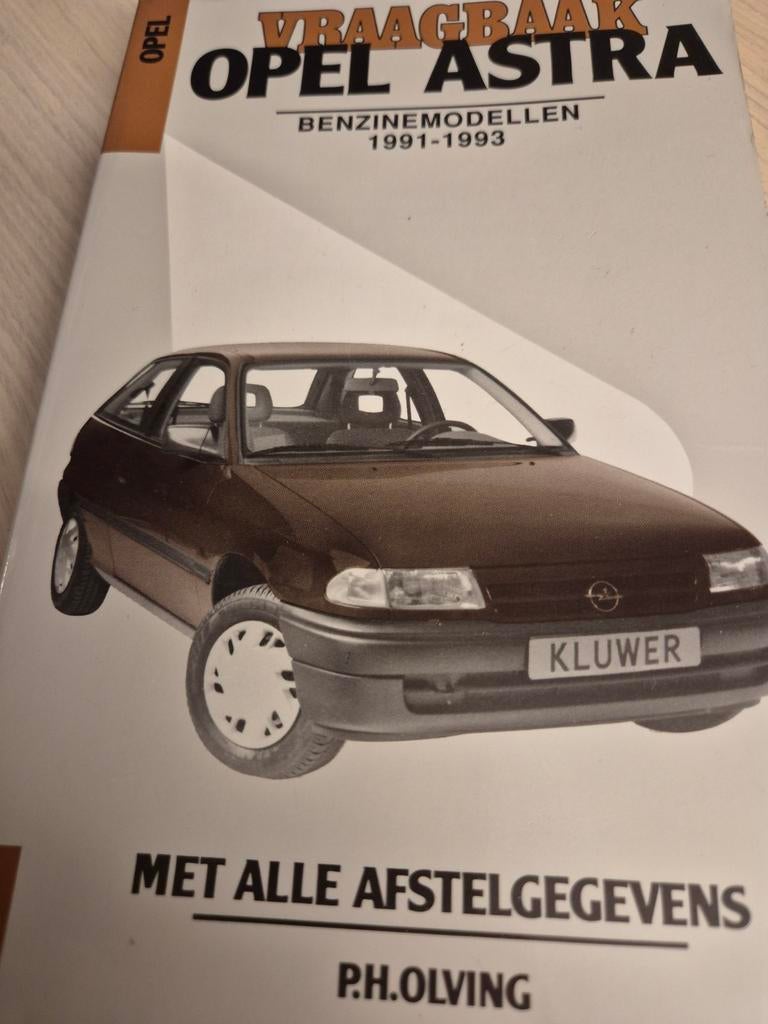 Vraagbaak Opel Astra óók 2,0 GSi luxe Astra CD pluche bekled, Ophalen of Verzenden