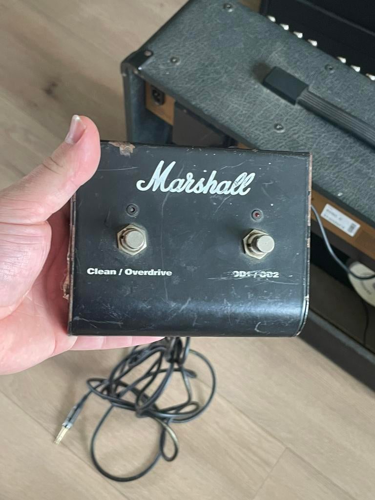 Foto 3 van Marshall Valvestate Bi-chorus 200 2x12 combo versterker