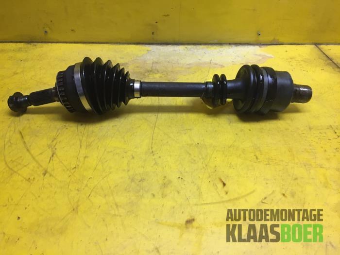 Aandrijfas links-voor van een Saab 900, Ophalen of Verzenden, 6 maanden garantie, Gebruikt, Saab